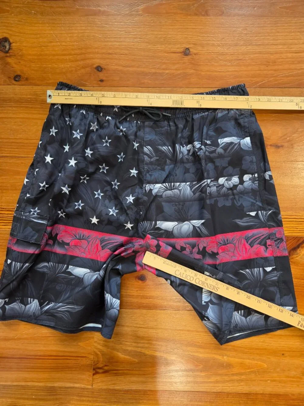Men’s US Apparel Swim Shorts Trunks Swimsuit Size 2XL Black Red New with Tags